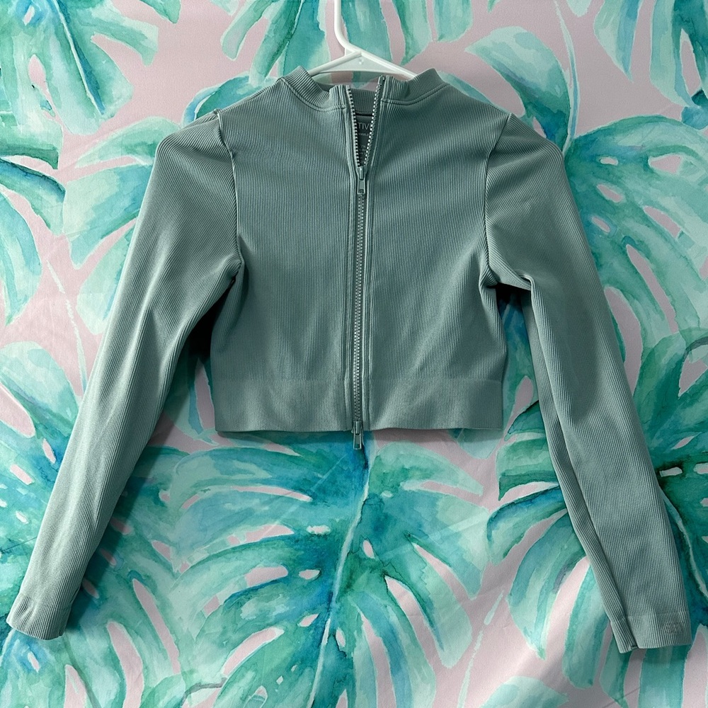 SET Active Sculptflex Sculpt Zip-Up in Rain, size Small